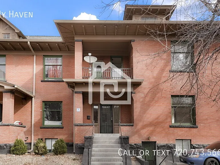 2915 E 14th Ave — Photo 1