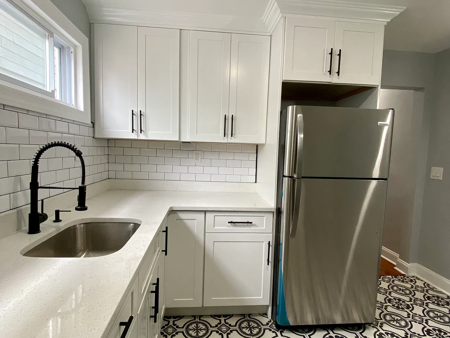 1 bed, $1,950 — Photo 4