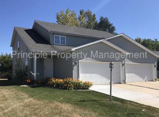 W Geneva Rd, Peoria, IL 61615