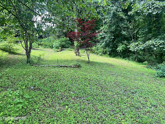 2nd image of 509 E Copeland Dr
