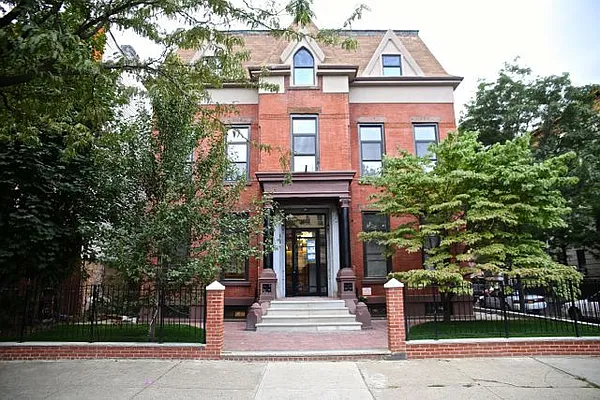 Rented by Nooklyn NYC LLC | media 1