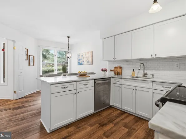 138 Montrose Ave Unit 26, Bryn Mawr, PA 19010