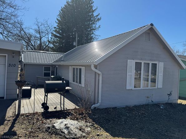 310 E Maple St, Woodville, WI 54028