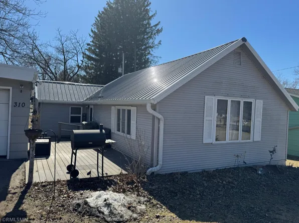 310 E Maple St, Woodville, WI 54028