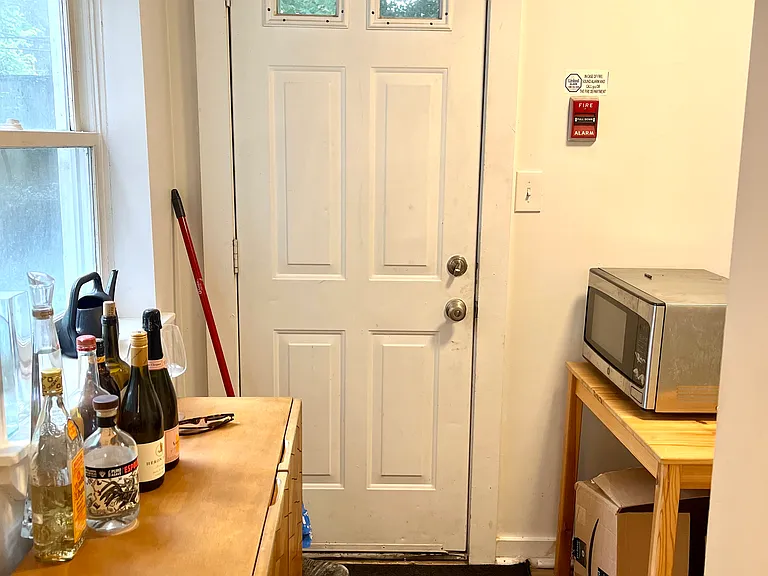 61 W Sharpnack St #1 — Photo 15