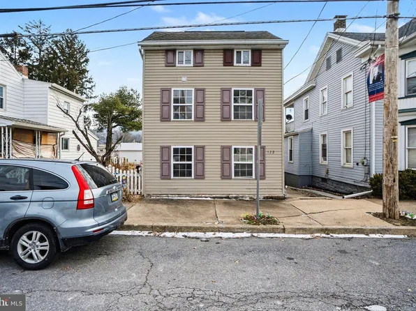 122 N High St, Duncannon, PA 17020