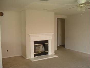 5th image of 2110 Bolivar Dr