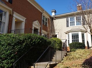 69 Mount Vernon Cir, Sandy Springs, GA 30338