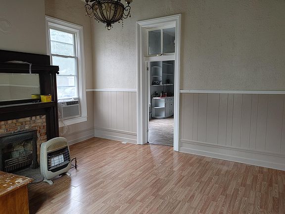 living room to kitchen