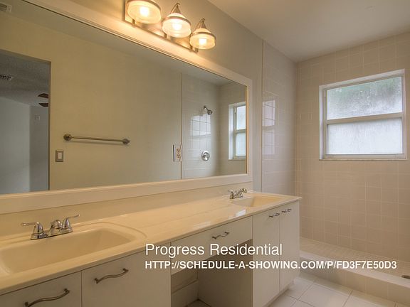 3rd image of 21830 Waverly Shores Ln