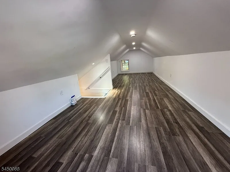 2 bed, 1.0 bath, $2,800 — Photo 2