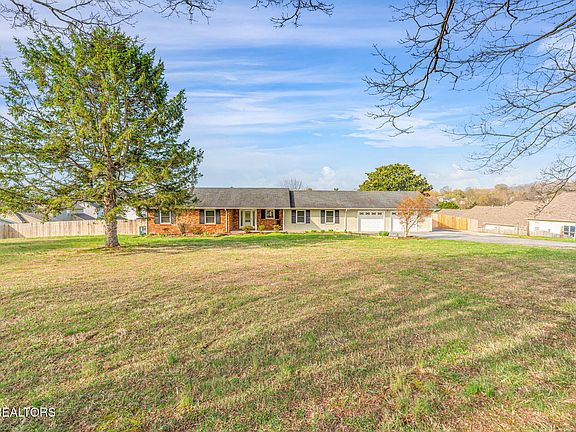 5th image of 7905 Brickyard Rd