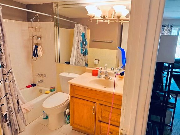 5th image of 3139 Bernice Rd APT 2