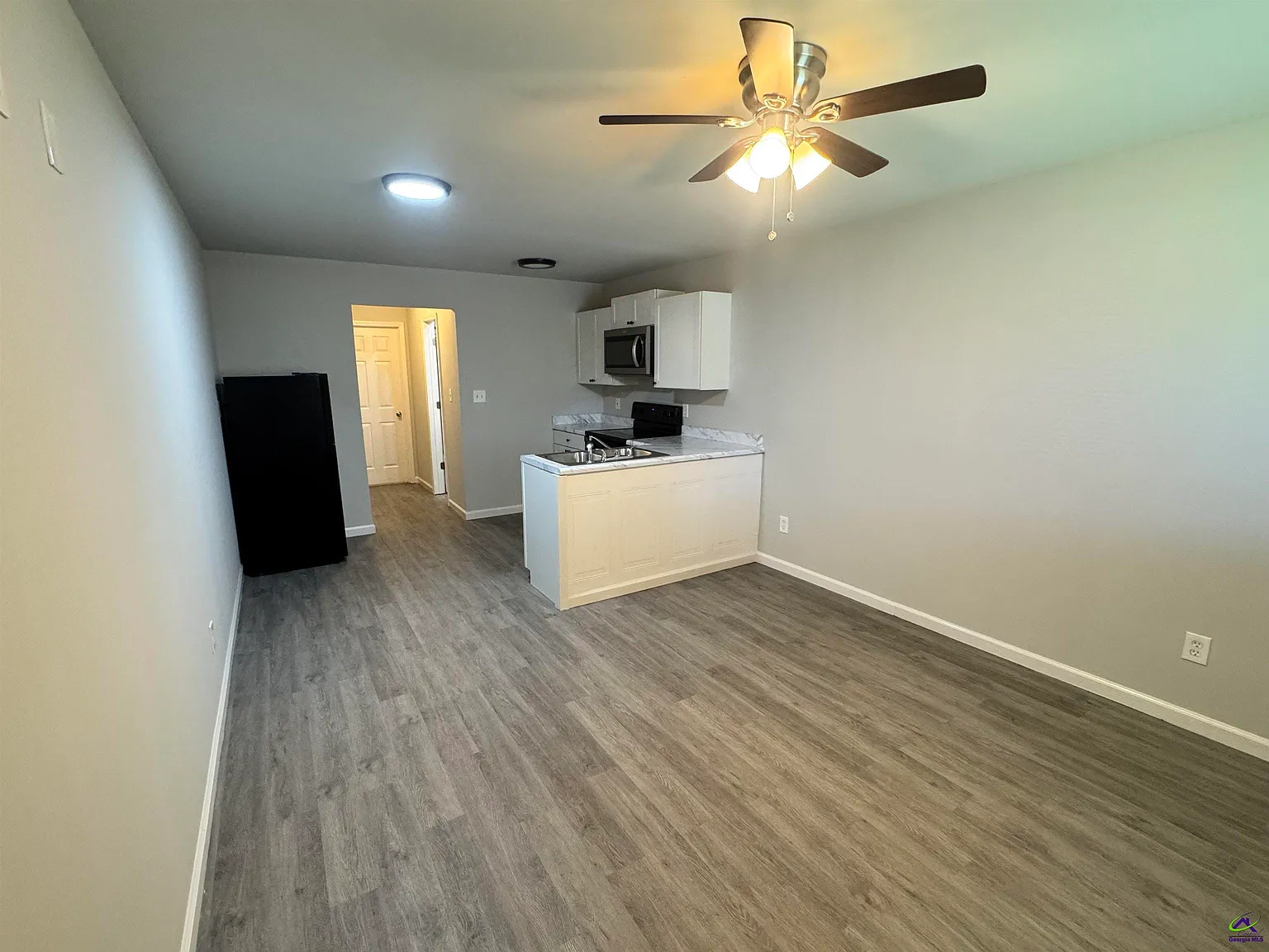 1 bed, 1.0 bath, 550 sqft, $850 — Photo 3