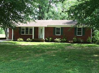 1300 Northwood Dr, Huntingdon, TN 38344