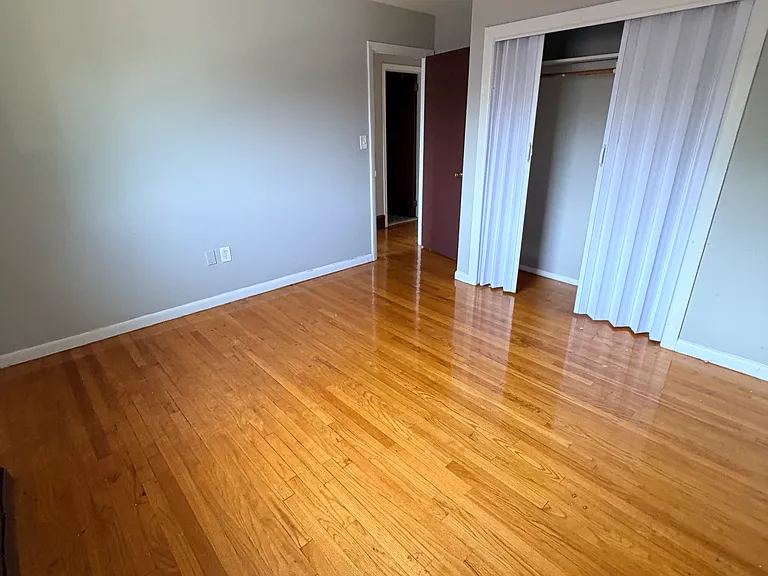 217 Fairfield St #2R — Photo 9