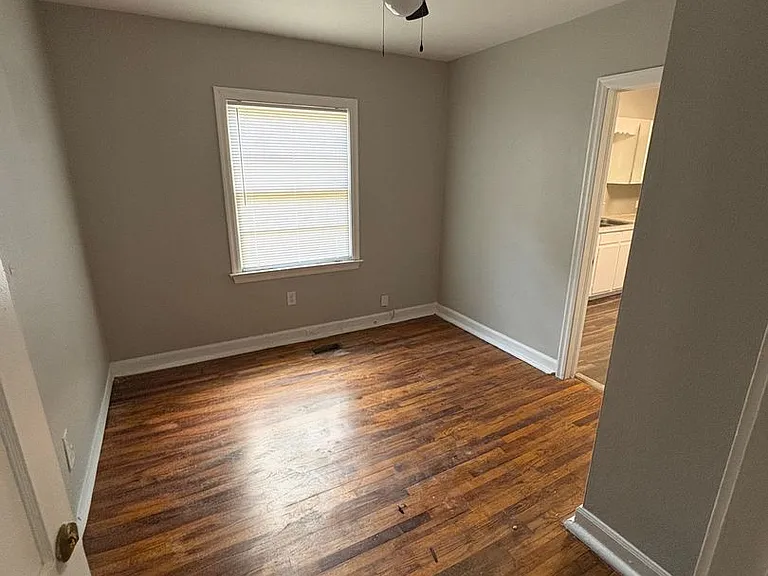 1713 Gillespie Ave — Photo 5