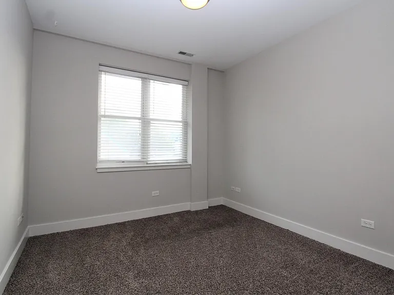 1870 N Winnebago Ave #2D — Photo 42