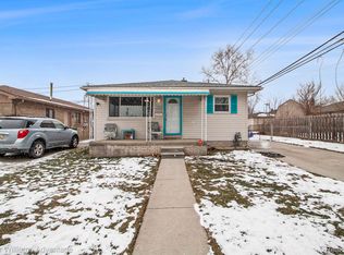 13054 Pearl St, Southgate, MI 48195