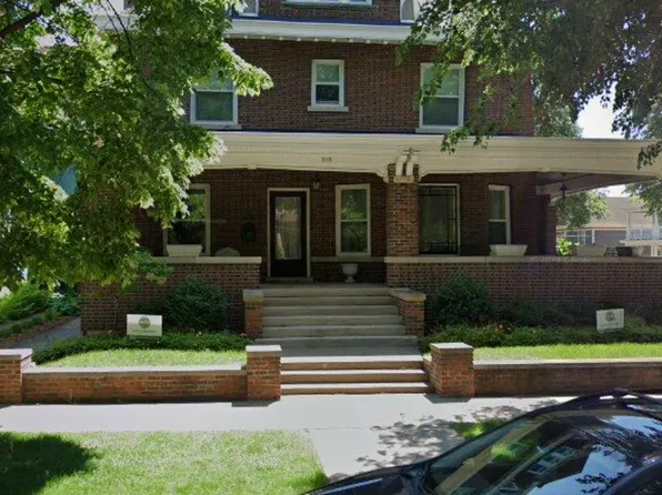 916 Lincoln Ave, Saint Paul, MN 55105