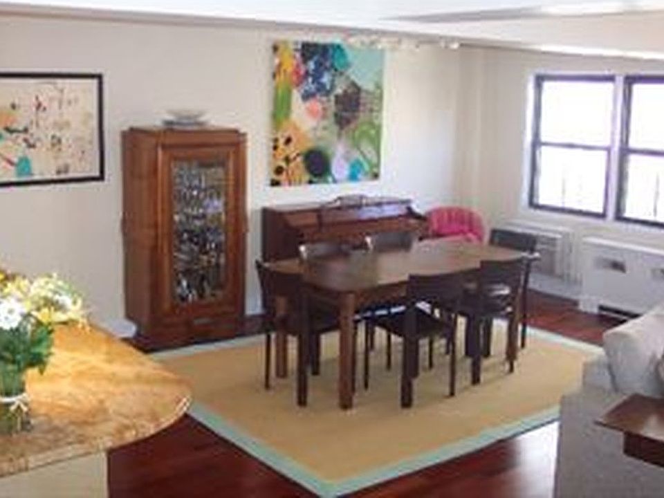 1st image of 205 E 77th St #910G