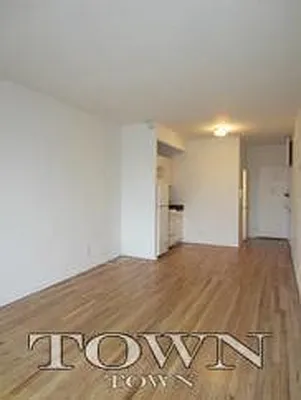Rented by Town Residential | media 9