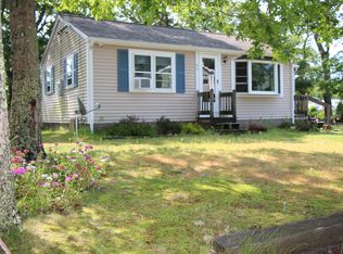 64 Handy Rd, Pocasset, MA 02559