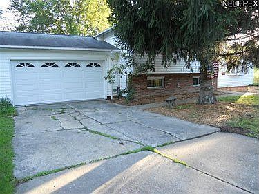 3rd image of 1188 Briardale Ct