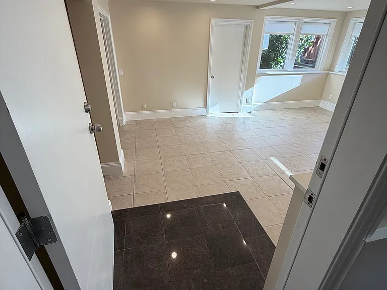 767 25th Ave #A — Photo 2