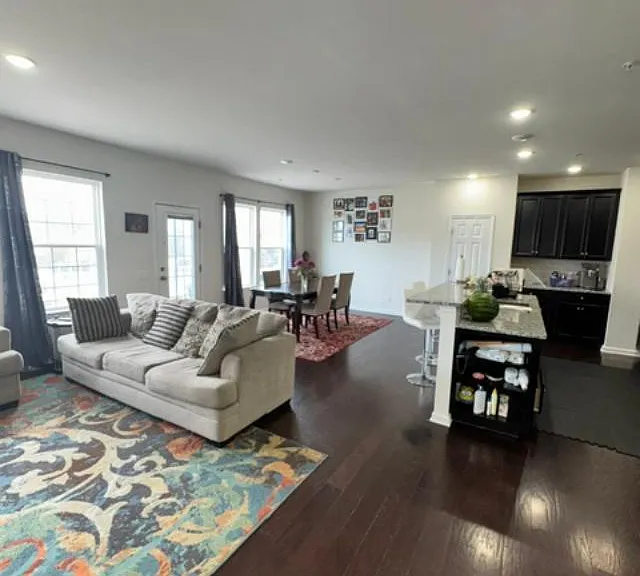 733 Sun Valley Ct — Photo 40