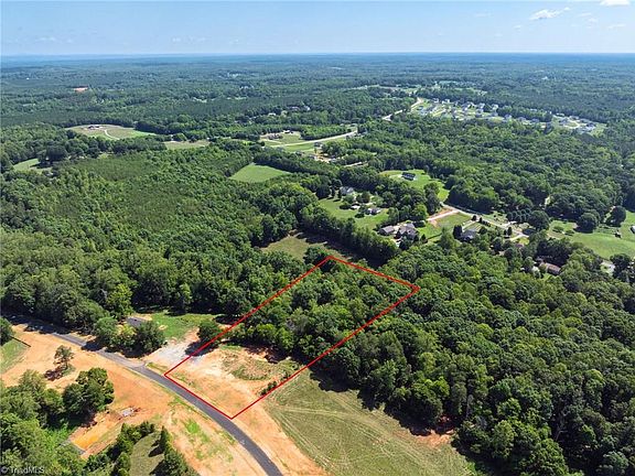 3rd image of 7289 Plunkett Rd