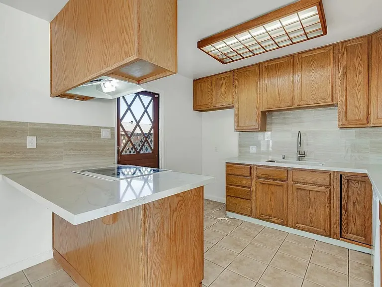 1930 Stillman Ave — Photo 11