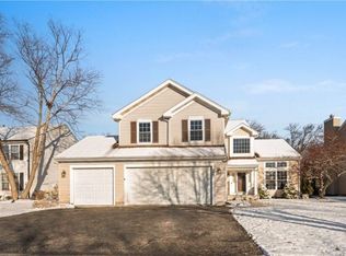 480 W Wildspring Rd, Round Lake, IL 60073