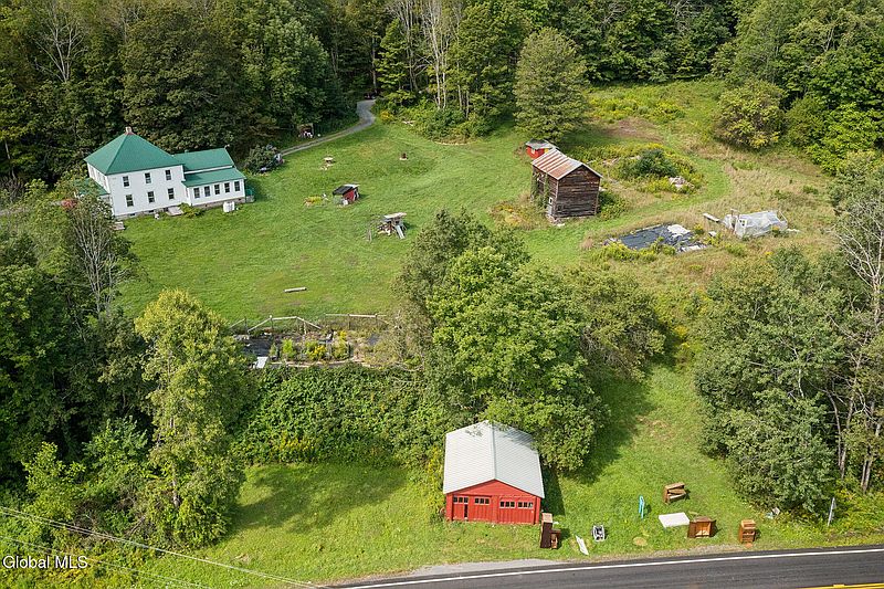 2nd image of 114 Vintonton Road