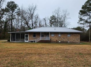 508 N 3rd St, Bayboro, NC 28515