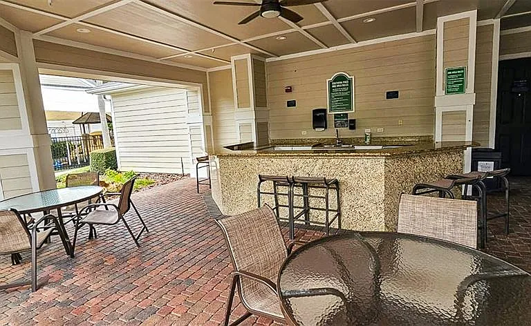 200 Southern Pecan Cir #203 — Photo 25