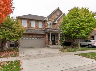 1326 Pepperbush Pl, Oakville, ON L6M 4B7