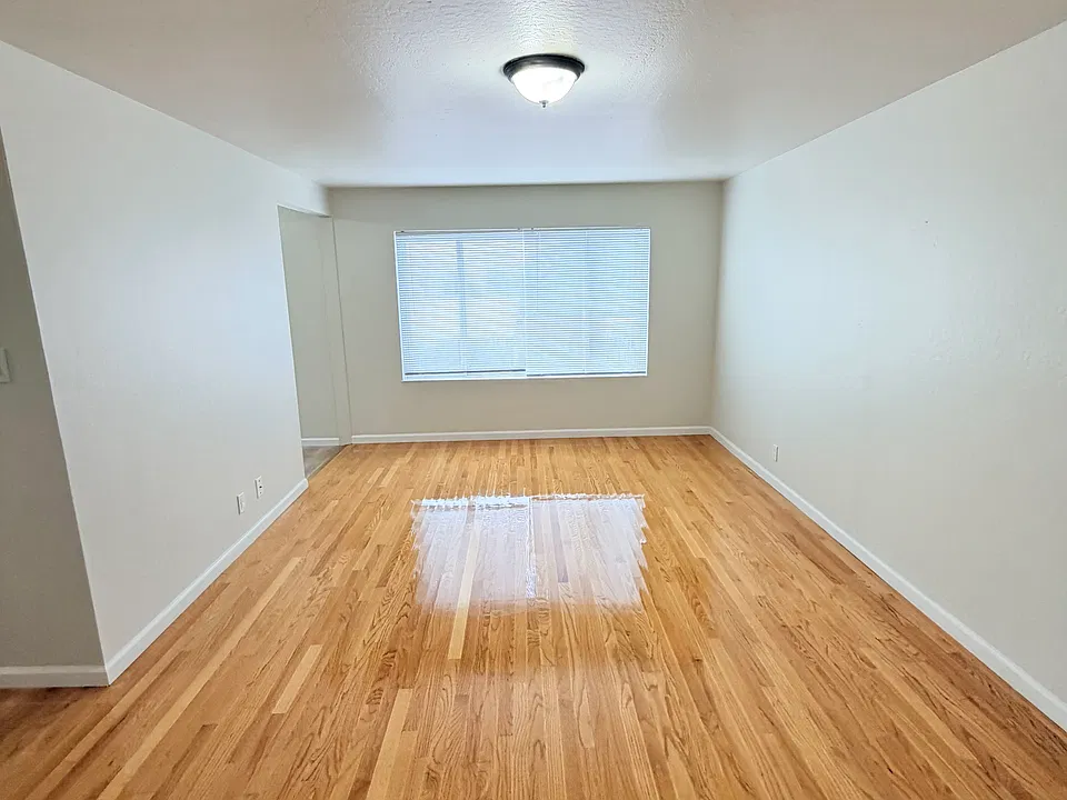 4211 Moraga St #14