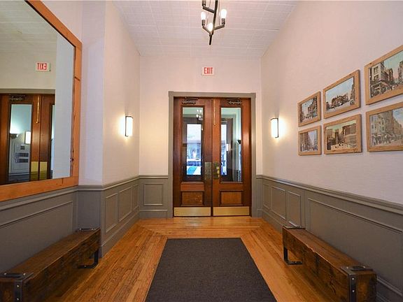 4th image of 385 Westminster St APT 4D