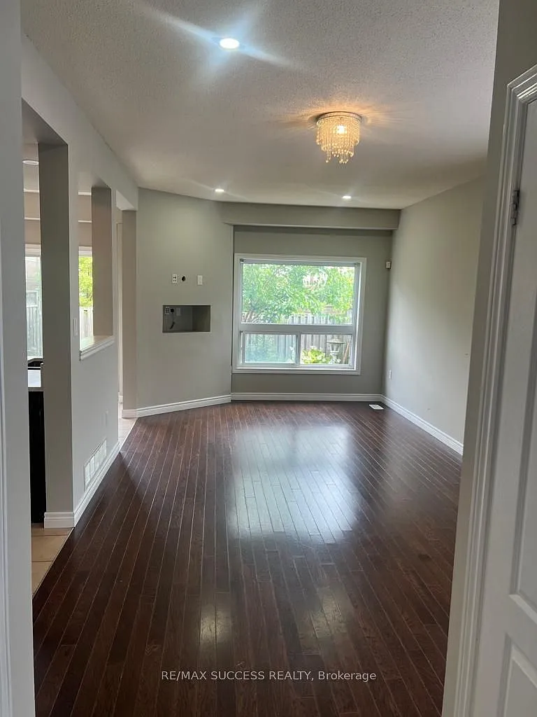 3 bed, $2,800 — Photo 4