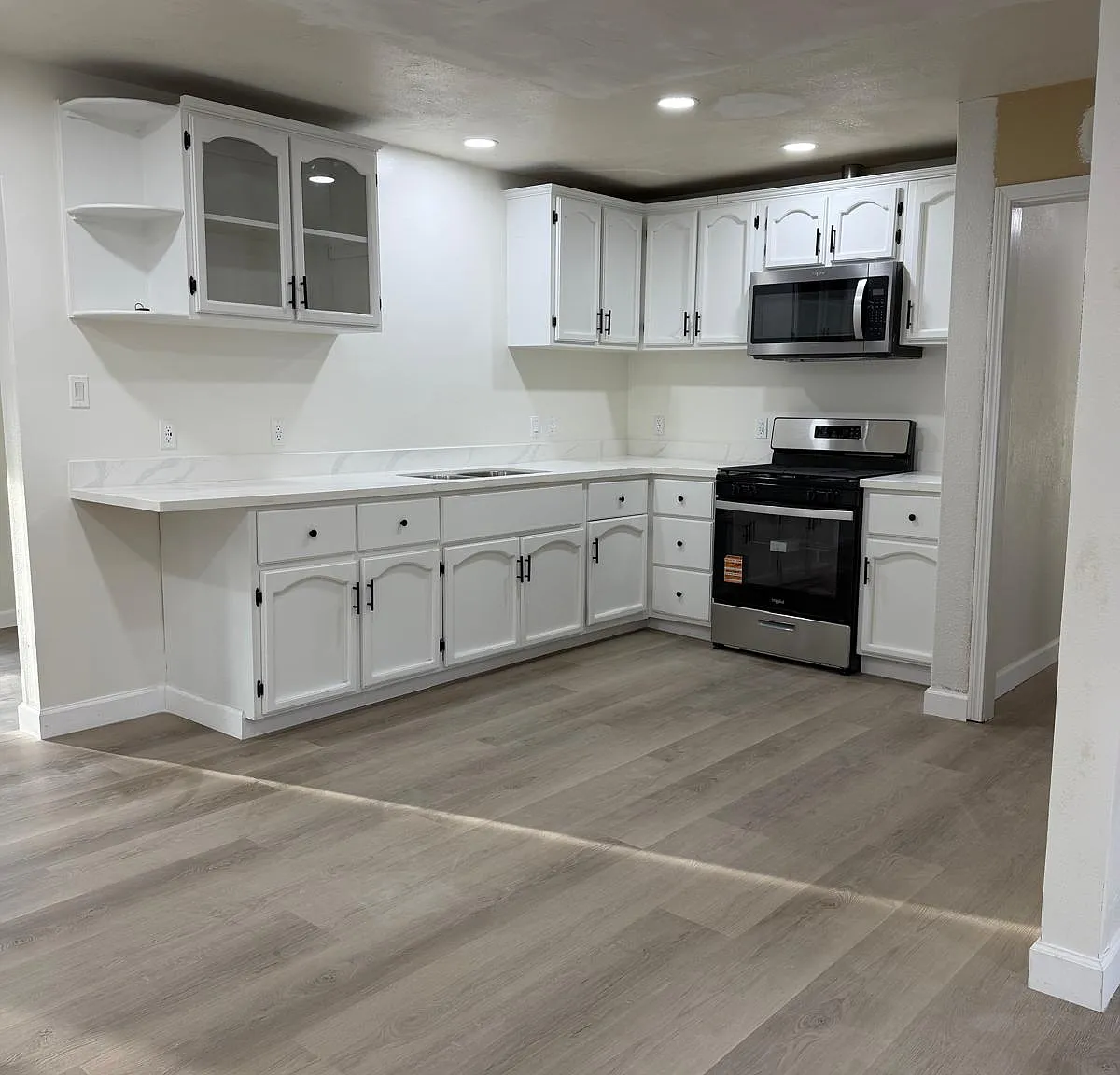 158 Viewmont Ave — Photo 2