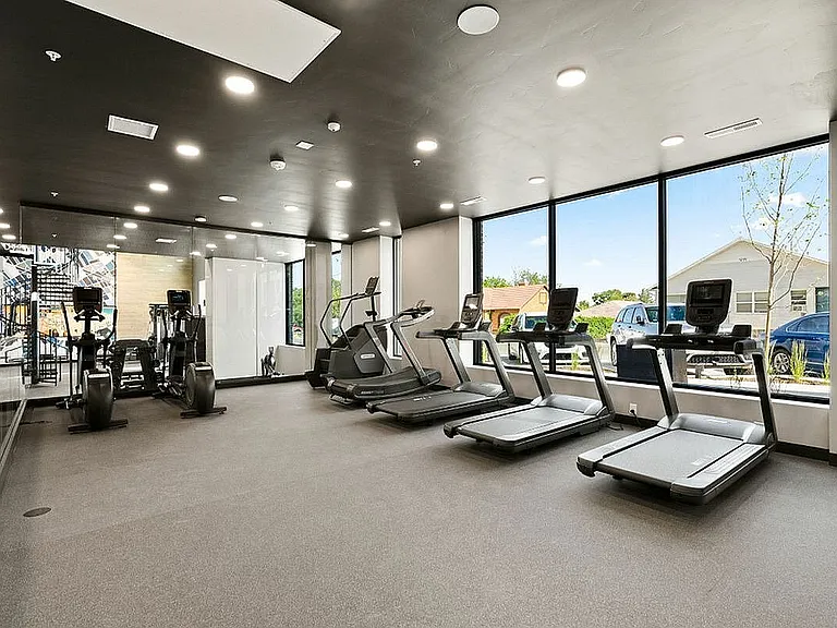 24-Hour Cardio Room at The Richmond Apartments
