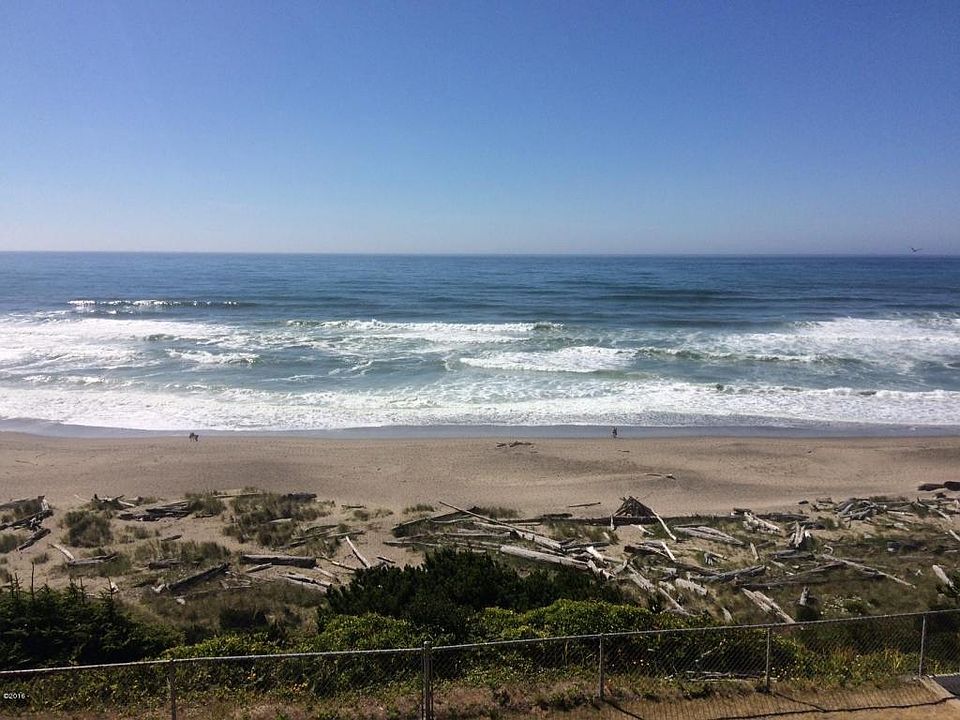 1st image of 4229 SW Beach Ave #14