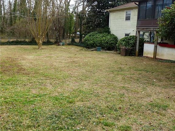3rd image of 1514 Gracewood Dr