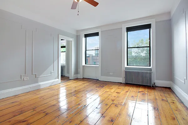 Rented by Twyford Real Estate | media 11