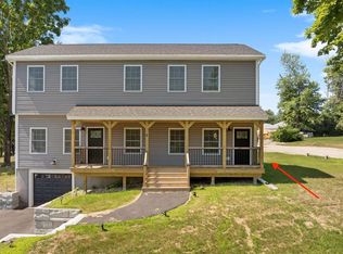2 Bowers Rd UNIT R, Derry, NH 03038