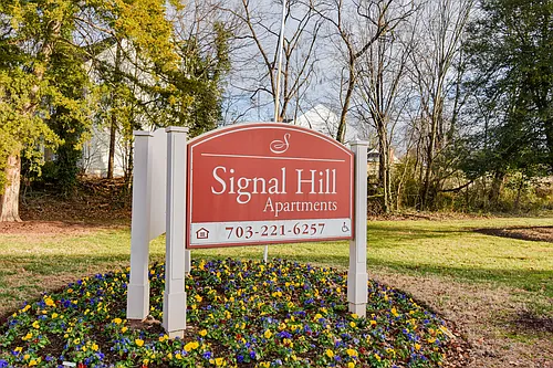 Signal Hill Apartments Photo 1
