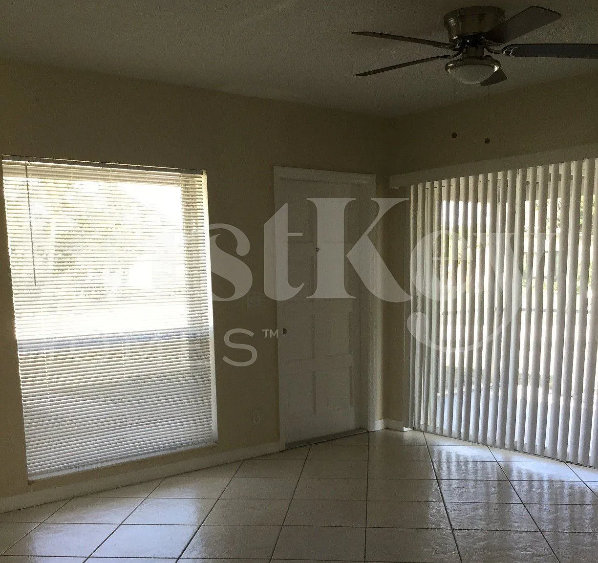 3 bed, 1.0 bath, 925 sqft, $2,075 — Photo 4