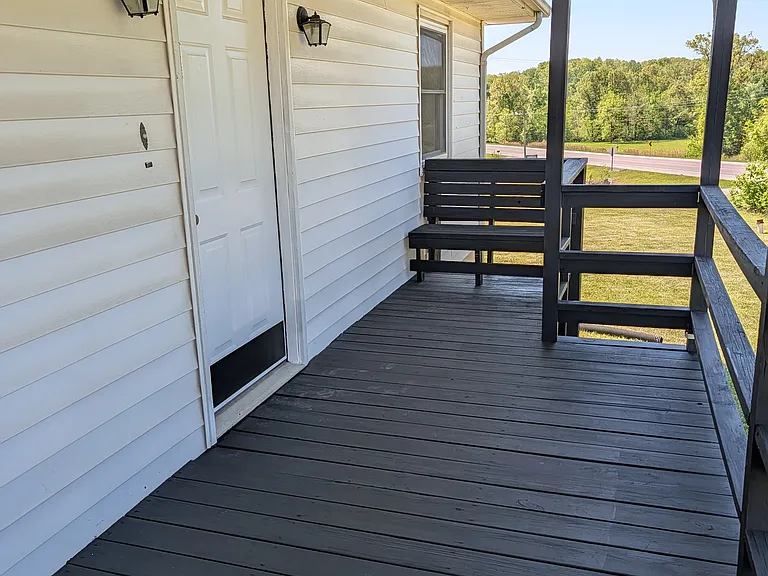 Front porch with built-in bench nook