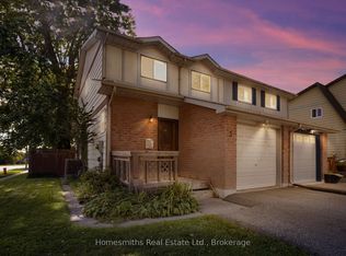 3 Thomas St, Oshawa, ON L1H 3W6